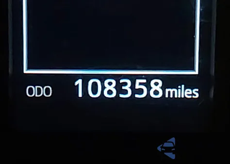 2016 Toyota Rav4 Xle z USA, uszkodzony, nr VIN JTMWFREV5GD082103